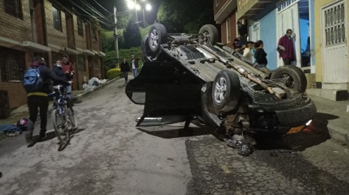 Mujer sale ilesa de aparatoso accidente en Madrid, Cundinamarca.