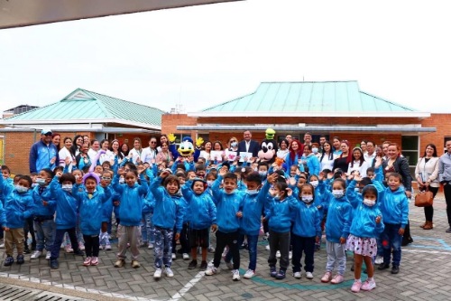 En Madrid, Cundinamarca entregan dotación a niños de Primera Infancia