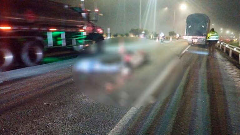 FALLECE MOTOCICLISTA TRAS SER ARROLLADO POR VEHÍCULO FANTASMA EN LA VARIANTE DE MADRID, CUNDINAMARCA