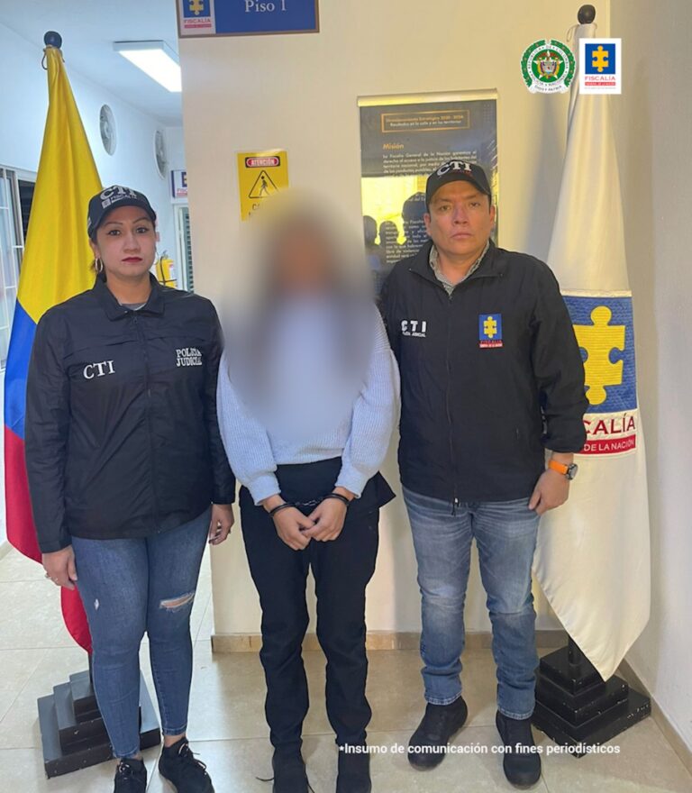FISCALÍA JUDICIALIZÓ A UNA PROFESORA DE INGLÉS QUE HABRÍA ABUSADO DE DOS DE SUS ALUMNOS EN UN COLEGIO DE SOACHA (CUNDINAMARCA)