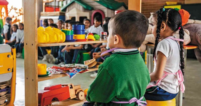 Alertan que retrasos en contratación del ICBF podrían afectar a más de 1.2 millones de niños