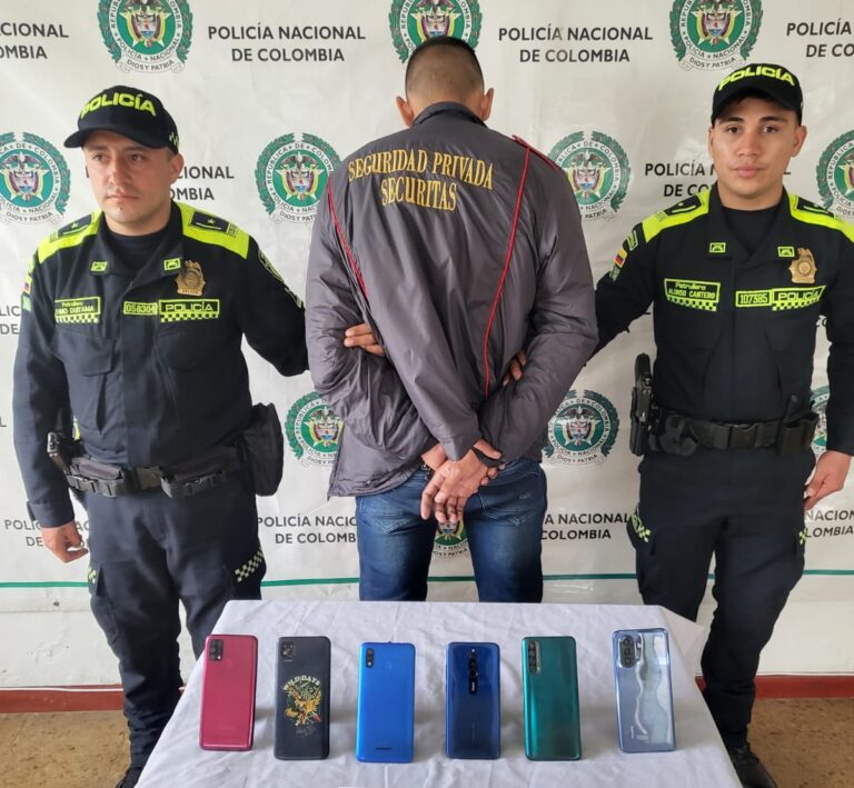 Guardia de seguridad es detenido por robar teléfonos celulares en Mosquera, Cundinamarca