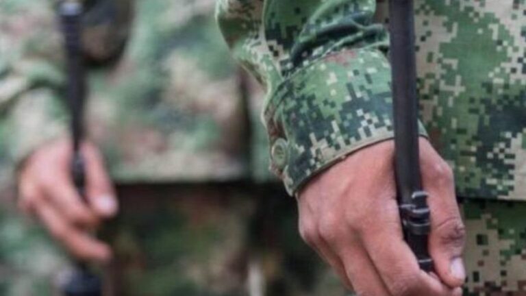 Comandante del Ejército inhabilitado por 14 años por acoso sexual a una Subteniente