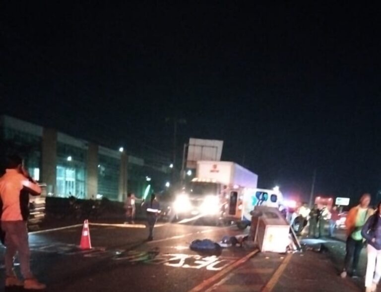 Fatal accidente en la vía Cota-Siberia deja dos víctimas mortales