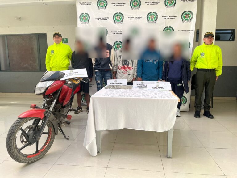 JUDICIALIZADOS CUATRO PRESUNTOS INTEGRANTES DE ‘LOS TOMATEROS’, ORGANIZACIÓN QUE COMERCIALIZARÍA ESTUPEFACIENTES EN FÓMEQUE