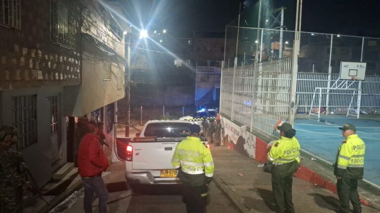 Hallan sin vida a un adulto mayor en vía pública de Facatativá