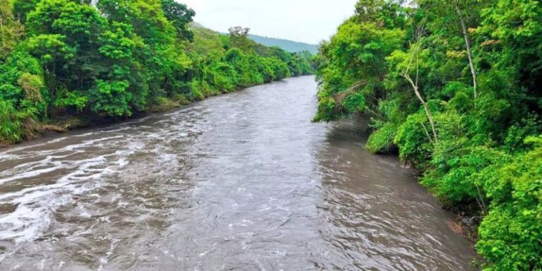 Alerta roja por desbordamiento del río Humea y 65 puntos críticos bajo monitoreo en Cundinamarca