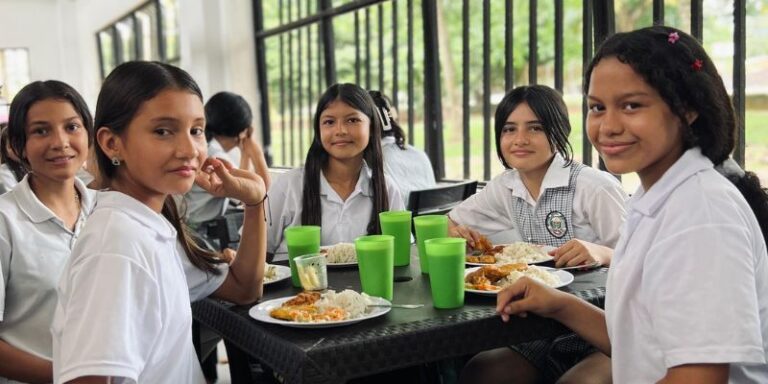 Cundinamarca abre convocatoria para que comunidades operen el Programa de Alimentación Escolar