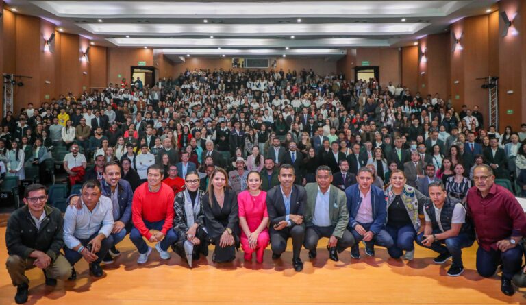 Más de 15 mil millones de pesos para llevar a jóvenes cundinamarqueses a la universidad: abierta convocatoria del Fondo “Cundinamarca Más Profesional”