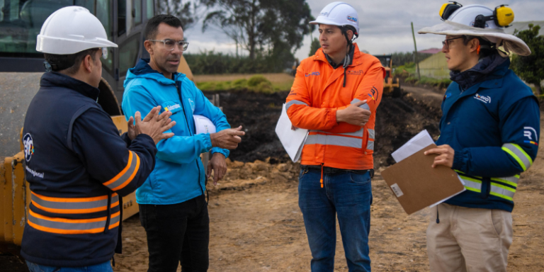 Avanza a toda marcha el RegioTram: desmontados más de 8 km de rieles y en construcción estación elevada en Mosquera