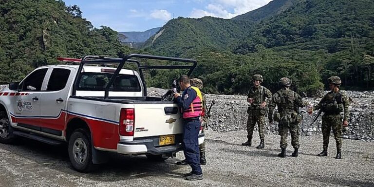 Continúa búsqueda en Gutiérrez para ubicar a la menor de 11 años y al comandante de Bomberos desaparecido en el río Blanco