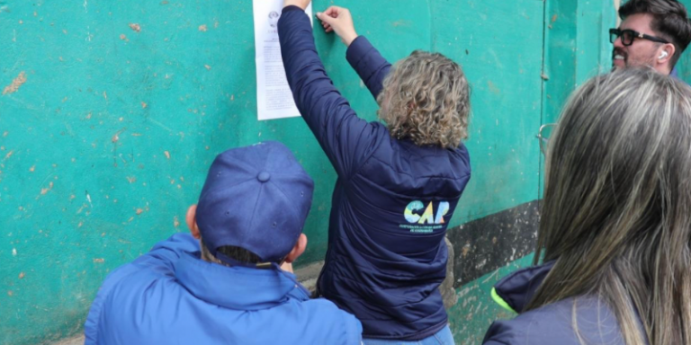 Cierran planta de sacrificio que vertía residuos al río Bogotá en Mosquera