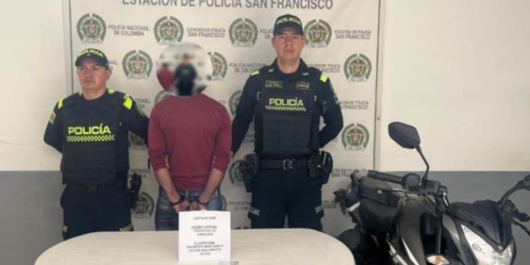 Una licencia falsa llevó a la captura de un hombre requerido por tentativa de homicidio en Cundinamarca