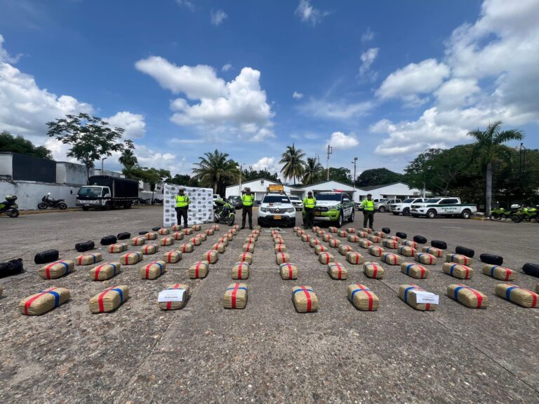 Incautan 540 kilos de marihuana en la vía Bogotá – Girardot: droga estaría avaluada en $1.350 millones