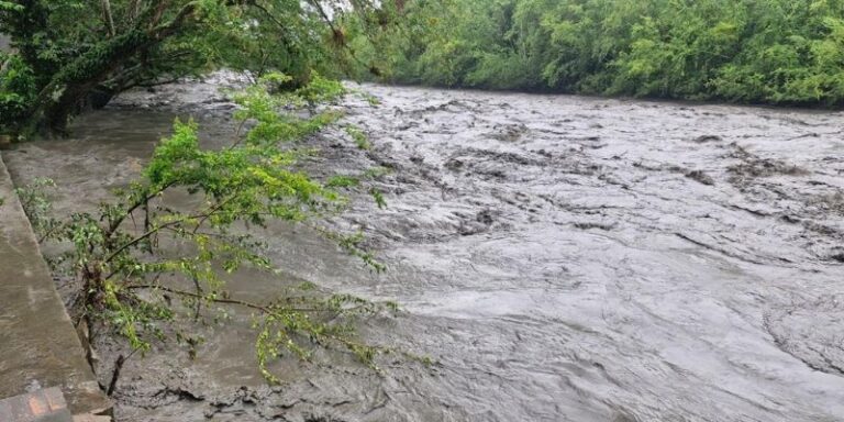 Lluvias causan emergencias en ocho municipios de Cundinamarca: hay inundaciones, deslizamientos y daños en infraestructura